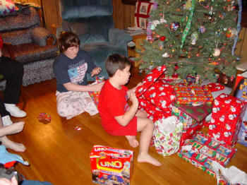 Look at them presents!